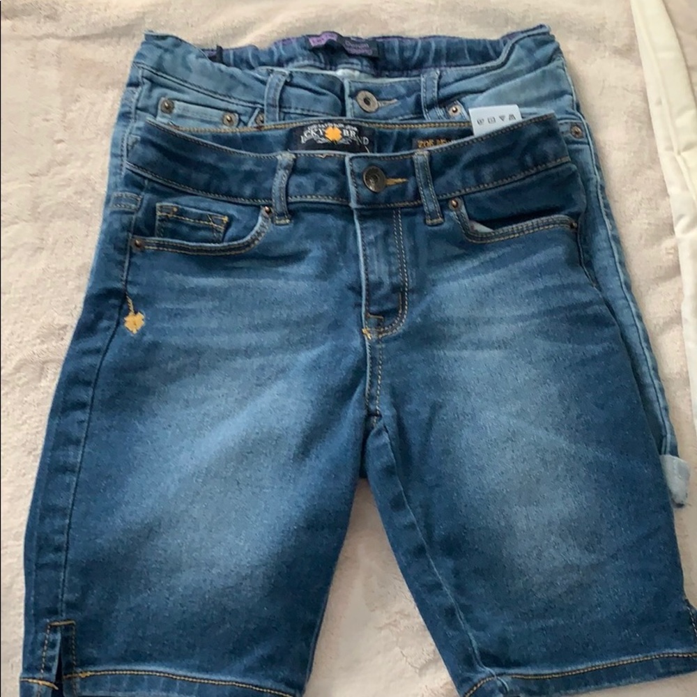 2 CHILDREN’S JEAN SHORTS (Levi’s, Lucky Brand)